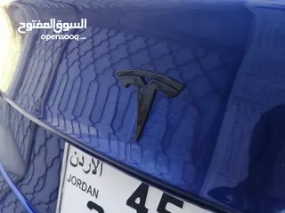  17 Tesla model 3 Standar plus 2019