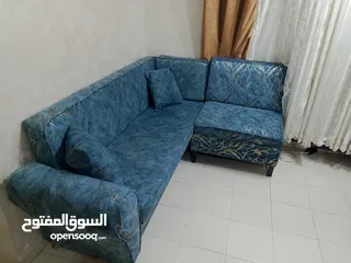  5 صوفيات حديد تفصيل حرف L بحالة الجديد يصلح
