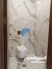  9 شقة فاخرة للبيع في الرابية  - خلف الإتصالات ( Orange ) طابق ثالث 195م مع روف دوبلكس 110م لم تسكن