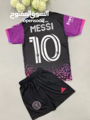  12 اطقم ولاديه من عمر 4-14سنه لحق حالك Nidal brand