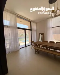  6 villa for rent in Muscat Bay