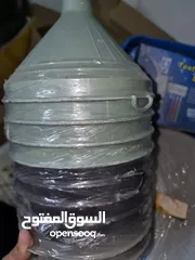  18 بضاعة محل للبيع