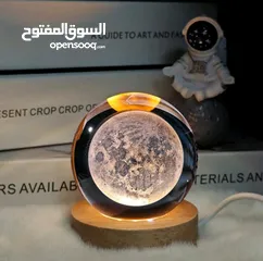  2 كرة زجاجية كواكب ومجرات (قاعدة خشب + اضاءة LED )