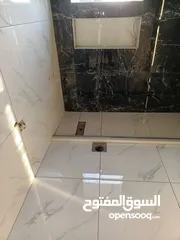  2 معلم بلاط السيراميك وبورسلان