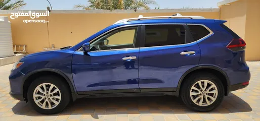  6 Nissan Rogue 2020 SV AWD(Blue) and Rogue 2020 Sport(White) for sale in Al Ain, Please WhatsApp,,,