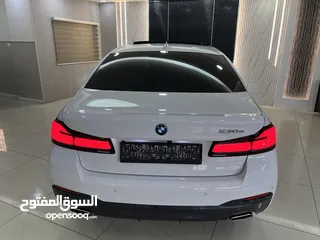  8 BMW 530e 2022 iPerformance plug in hybrid M  kit