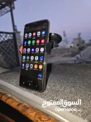  2 حمالت هاتف. الأصلي للسياره للبيع بسعر مغري