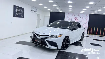  30 TOYOTA CAMRY XSE 2020