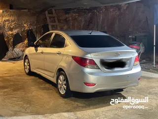  2 اكسنت 2015 بنزين