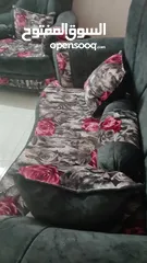  4 طقم كنب بحاله ممتازه مع طاوله