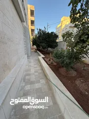  19 شقة من فيلا - ام أذينة - 3نوم 1ماستر - 350م - ارضي - مدخل مستقل - قرب الخدمات