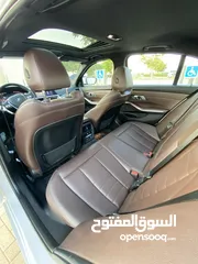  8 BMW 2019 330 i