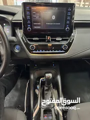  11 تويوتا كورولا 2022 محرك 1800 كهرباء وبنزين  بقوة 170 حصان عداد 50000 سياره مميزه واقتصاديه جدا