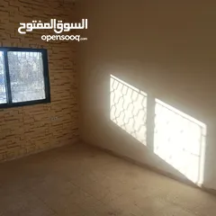  3 شقتين للبيع في حي نزال