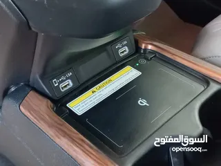  29 Honda CR-V Hybrid Touring 2022-(هوندا سي آر في هايبرد تورنغ)