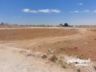  4 أراضي بشارع المية للبيع