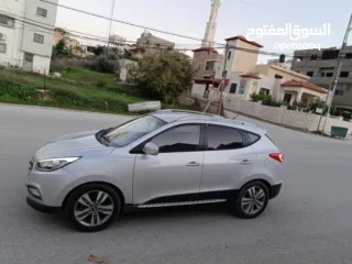  2 هونداي توسان 2015 بسعر حرق 59500 ألف نقدا البدل وارد منبدل ديزل فل