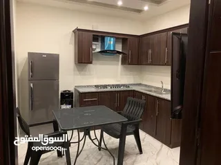  10 شارع الجامعة - شقة مفروشة ارضي غرفتين شامل المياه والإنترنت للإيجار من المالك مباشرة
