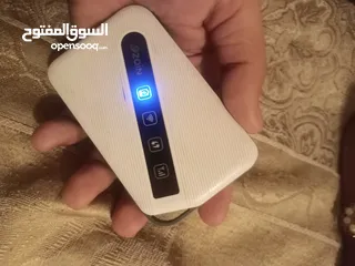  3 راوتر زين بحالة ممتازة