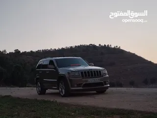  5 جيب شروكي 2005 محول كامل SRT السياره وكاله