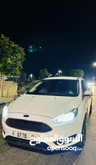  2 Ford focus  Model: 2016