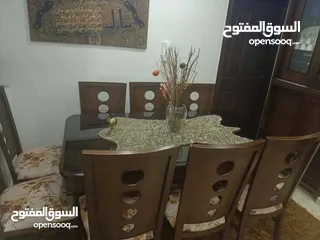  9 اثاث مستعمل بحالة الجديد حالته ممتازه.