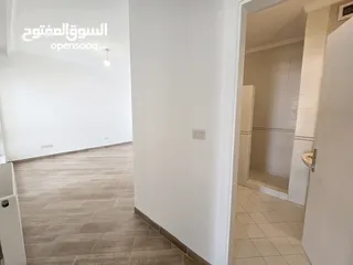 18 ارقى مناطق جبل عمان شقه ارضيه للبيع 4 نوم مع تراس و كراج خاص