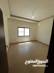  10 شقة طابق الارضي مع ترس منطقة فلل ومطلة  / ابو نصير بالقرب من مستشفى الرشيد