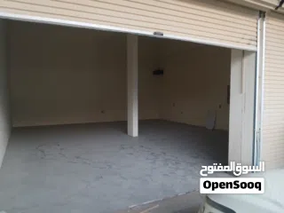  7 محلات للإيجار 8×10  shops for rent