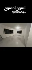  7 شقه للايجار