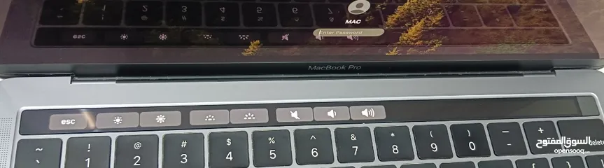  4 Macbook pro 2019 Touch bar. With Original Charger