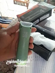  8 عدد 2 ماكينة حلاقة للشعر واللحية جديدة غير مستعملة