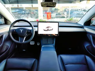  23 تيسلا 2022 model 3 بحالة الوكالة فحص كامل اوتوسكور +B لون مميز في الحرة للبيع بسعر لقطة ومحرووووق