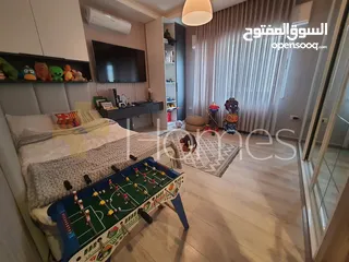  9 شقة اخير مع روف دوبلكس للبيع في قرية النخيل بمساحة اجمالية 299م