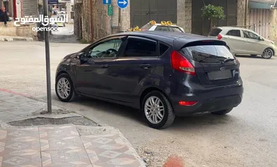  4 فورد فييستا