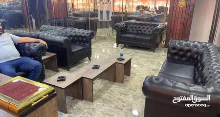  10 طقم كنب اربع مقاعد جلد فخم جدا مع امكانيه التحكم بالالوان