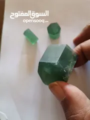  14 Emerelad زمرد اخضر طبيعي اصلي زامبيا سعر القيراط 100دولار.. طبيعي اصلي غير مسخن ولا معالج.  تحفه روع
