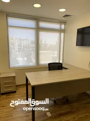  6 للبيع أثاث مكتبي بحالة ممتازة