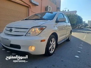  5 للبيع تويوتا XA موديل 2005 مكينه قير ومكيف على أحسن ما يكون تسجيل وتأمين شهر 5   والسعر: 1300  لتواص