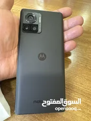  3 Motorola edge 30 ultra