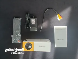  5 بروجكتر خفيف الوزن وصغير الحجم بمواصفات عالية الجودة وانيق المظهر