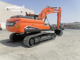  5 للتصدير حفار DOOSAN كوري: DOOSAN DX225  DX300 DX450 LCAالسعر عند الطلب