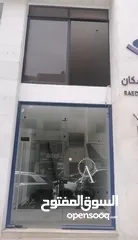  7 محل للايجار طابق ارضي على الشارع  في عبدون الشمالي، عمارة الموسيقار- 67 متر مربع ، طابقين, ارضي +1..