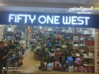  2 للبيع محل مول سيتي سكيب اكتوبر من المالك مباشرة