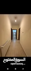  5 شقه فارغه للايجار ـ موقع مميز جدا ـ ضاحيه الرشيد - طابق ارضي ـ حديقه 150 متر