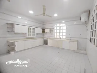  20 For Rent 5 Bhk Villa In Al Azaiba   للإيجار فيلا 5 غرف نوم في العذيبة