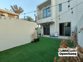  3 ثلاث غرف للبيع بأماره الشارقه بجانب ستي سنتر الزاهيه