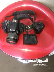  1 كاميرا كانون D700