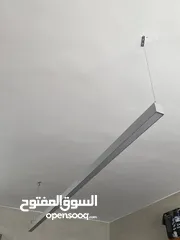  3 ثريا  طولية متدلية  LED  بطول 3  متر   شبه جديد ومجهزة بتوصيلات تعتيم Dimming