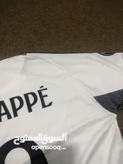  3 بلوزة ريال مدريد الموسم الجديد 2026 بحالة الوكالة نمرة 2XL لم تلبس ولا لبسة